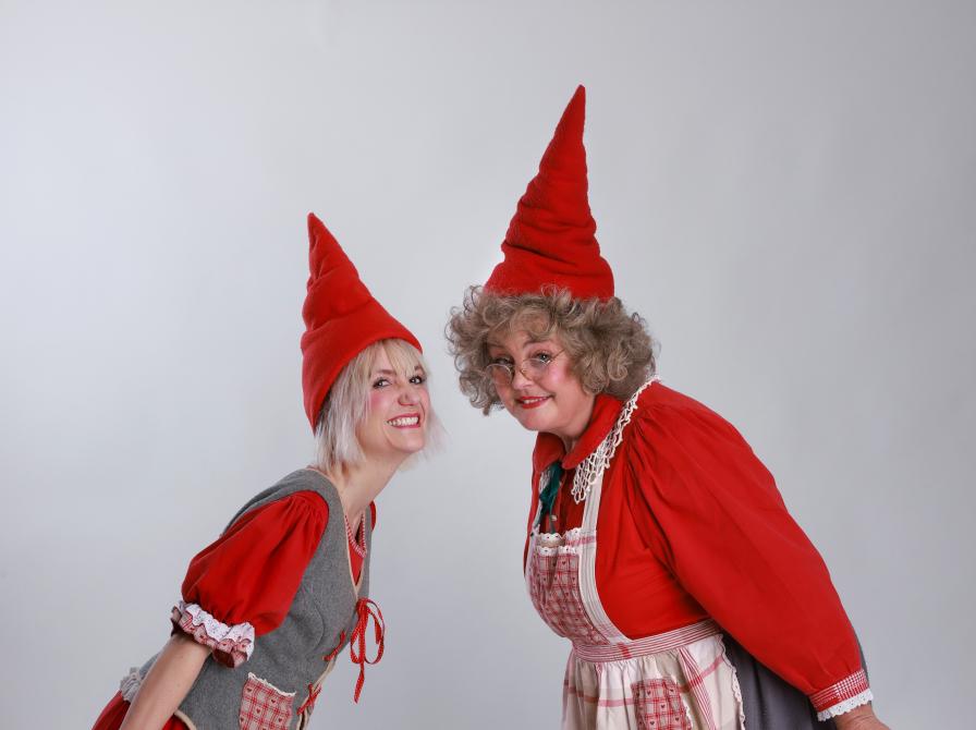 Nissedrys med Louise Schouw Teater